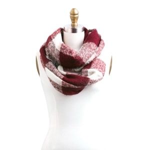 Octavia  - Joyce Infinity Check Scarf